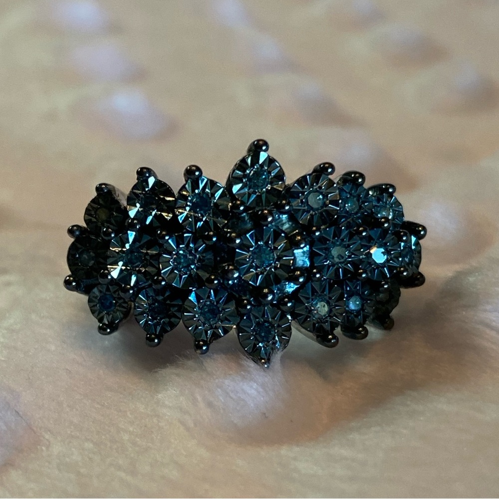Gorgeous Blue Sapphire Cluster Ring in Sterling Silver